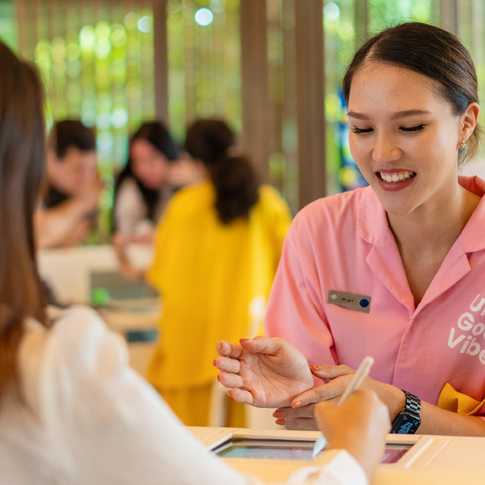 入住与退房 - 普吉岛曜舍度假酒店