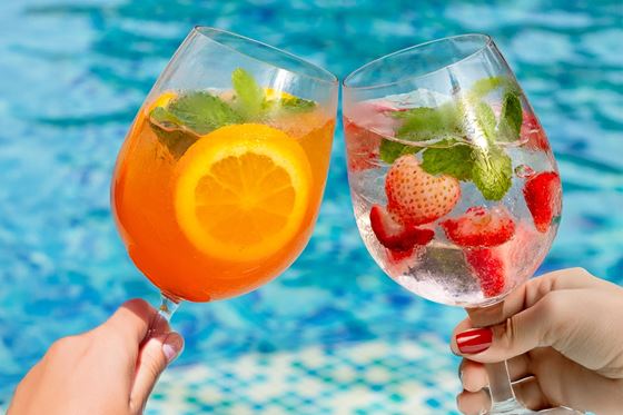Happy Hour at THIRST & BEACH BAR - 苏梅岛遨舍查汶度假酒店